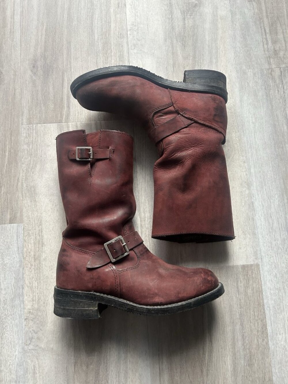 Chippewa Men's Engineer Boots, Size 8 E, Red Brown Leather
